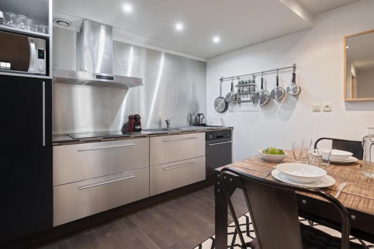 Guestready - Superbe Maison De Ville Duplex Lyon Exterior foto